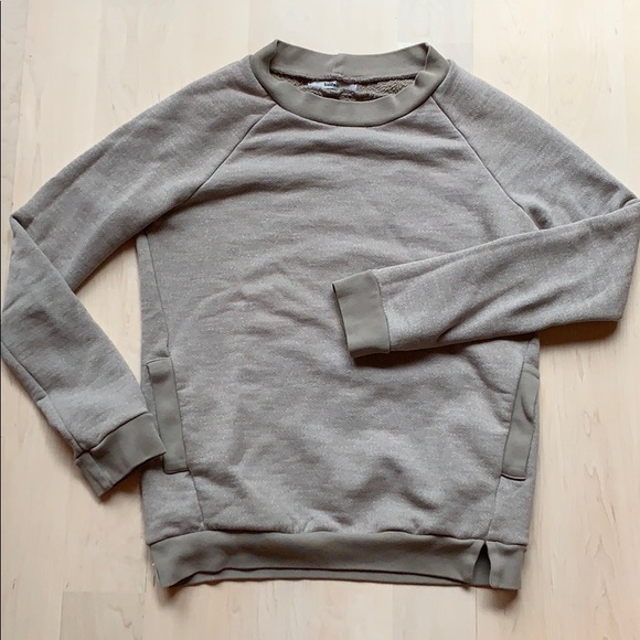 Baldwin Tops - Baldwin Crew neck sweatshirt with pockets